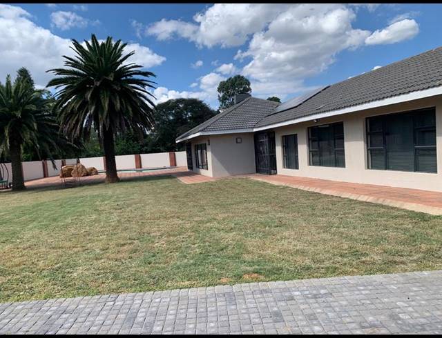 4 BEDROOM HOUSE FOR SALE IN VANDERBIJLPARK SW 5